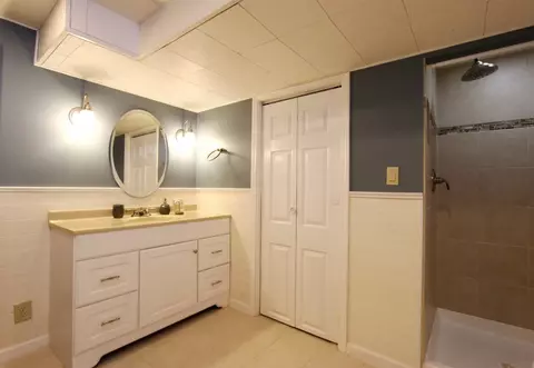 1121 E Mitchell Ave, Waterloo, IA 50702 photo 15