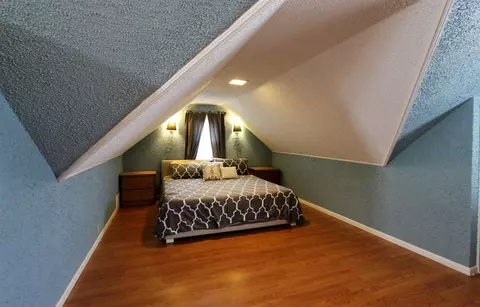 1121 E Mitchell Ave, Waterloo, IA 50702 photo 14
