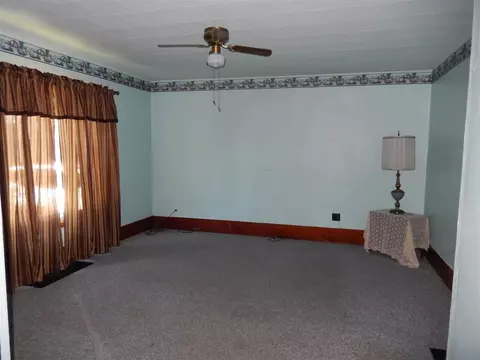 316 E 2nd St, Sumner, IA 50674 photo 6