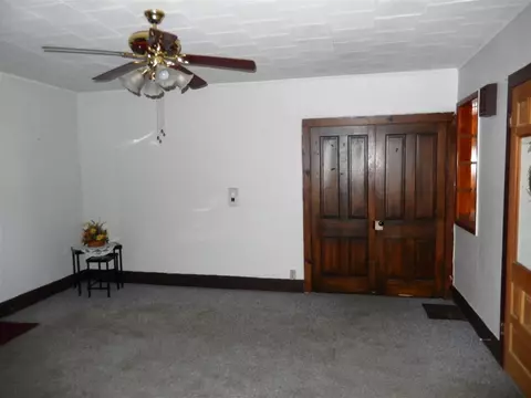 316 E 2nd St, Sumner, IA 50674 photo 5