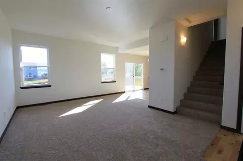 4115 Mockingbird Ln, Waterloo, IA 50701 photo 3