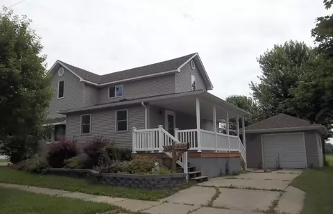 630 Chicago St, Sumner, IA 50674 photo 1