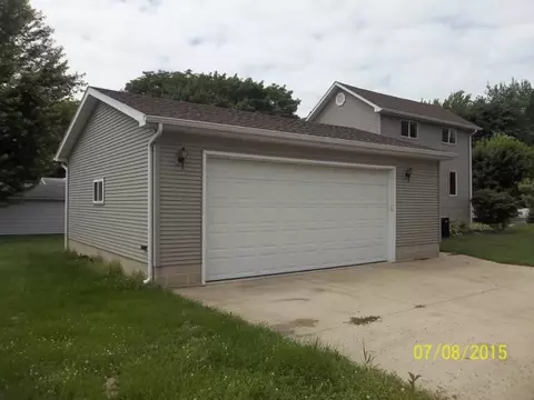 630 Chicago St, Sumner, IA 50674 photo 12