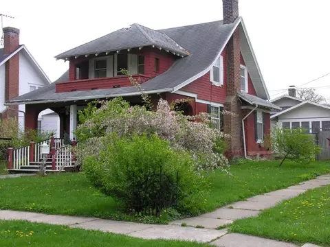 601 E 3rd Ave, Cresco, IA 52136 photo 1