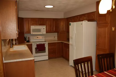 107 Devlin Cir, Cedar Falls, IA 50613 photo 6