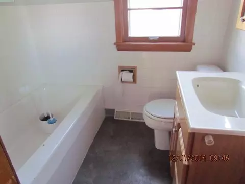 919 Edison St, Dubuque, IA 52001 photo 8