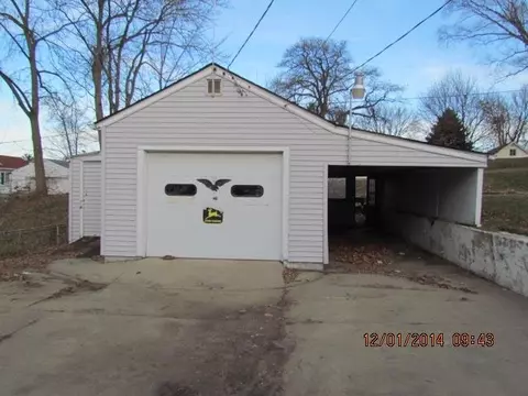 919 Edison St, Dubuque, IA 52001 photo 3