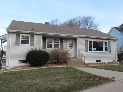 919 Edison St, Dubuque, IA 52001 photo 1