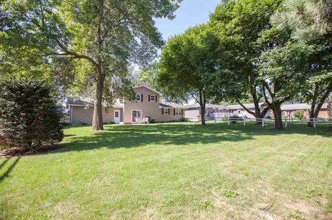 825 E San Marnan Dr, Waterloo, IA 50702 photo 17