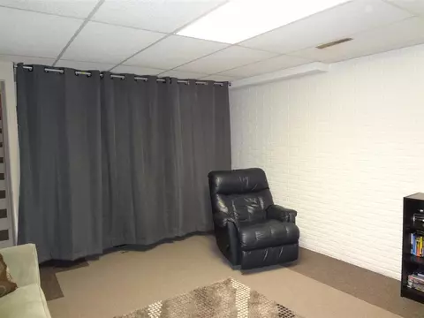 825 E San Marnan Dr, Waterloo, IA 50702 photo 15