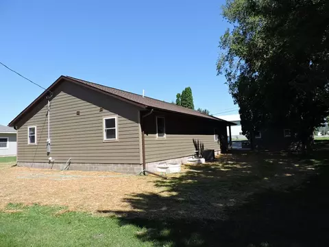2494 River Rd, Decorah, IA 52101 photo 16