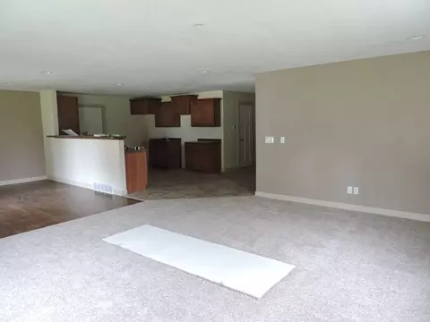 2494 River Rd, Decorah, IA 52101 photo 3