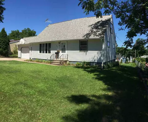1745 E Mitchell Ave, Waterloo, IA 50702 photo 1
