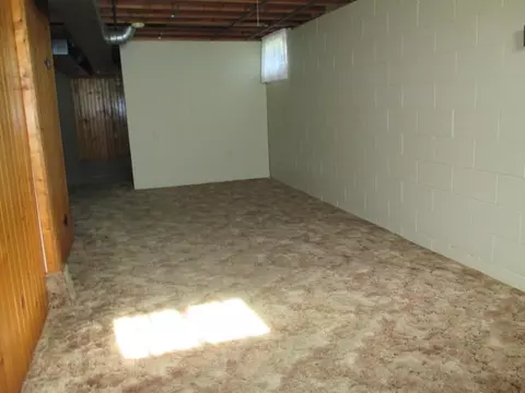 1182 E Ridgeway, Waterloo, IA 50702 photo 14