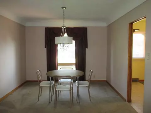 1182 E Ridgeway, Waterloo, IA 50702 photo 5