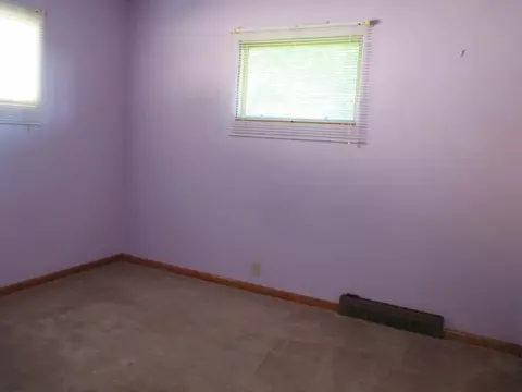 1182 E Ridgeway, Waterloo, IA 50702 photo 9
