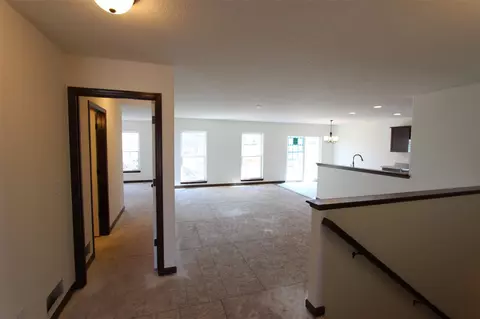 4125 Mockingbird Ln, Waterloo, IA 50701 photo 4