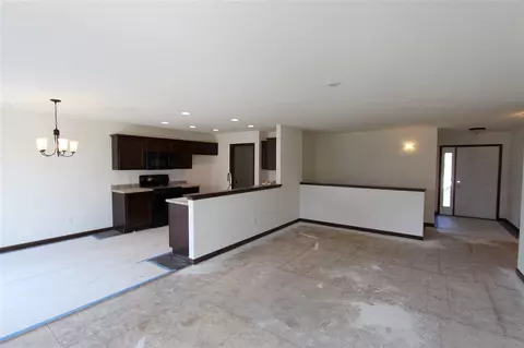 4125 Mockingbird Ln, Waterloo, IA 50701 photo 3