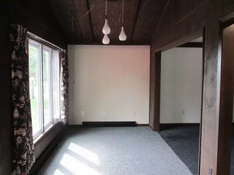608 SE 4th Ave, Cascade, IA 52033 photo 6