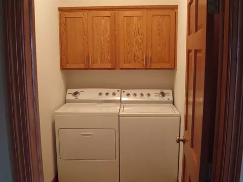 4918 Millenium Dr, Cedar Falls, IA 50613 photo 8