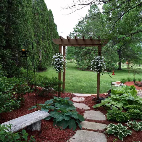 764 Eagle Rd, Waterloo, IA 50701 photo 3