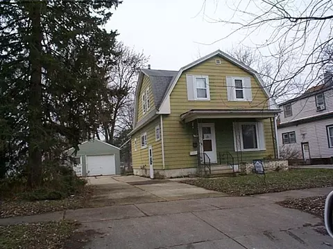 206 Moir St, Waterloo, IA 50701 photo 1