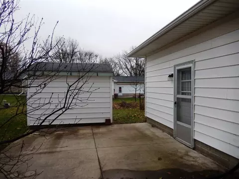 902 W 3rd St, Sumner, IA 50674 photo 14