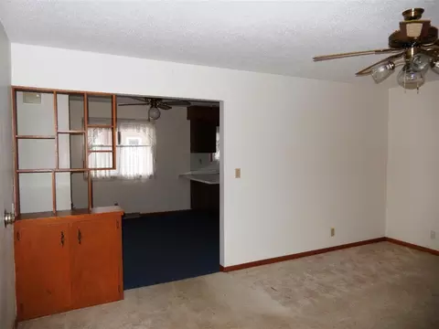 902 W 3rd St, Sumner, IA 50674 photo 8