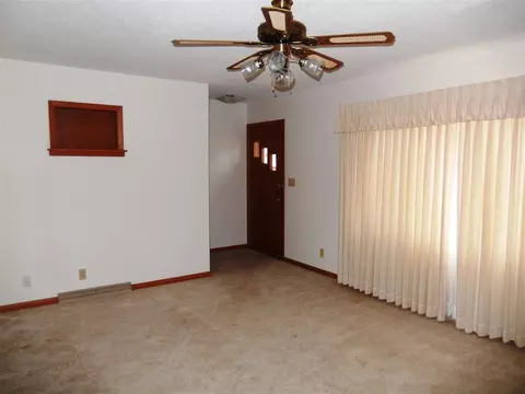 902 W 3rd St, Sumner, IA 50674 photo 7
