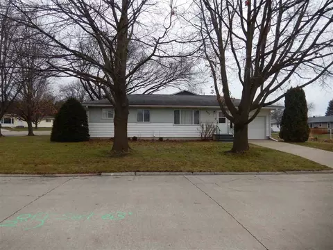 902 W 3rd St, Sumner, IA 50674 photo 16