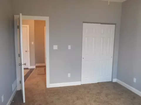 1896 Red Tail Dr, Waterloo, IA 50701 photo 8