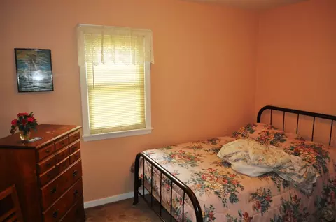 1910 Cornwall Ave, Waterloo, IA 50702 photo 7