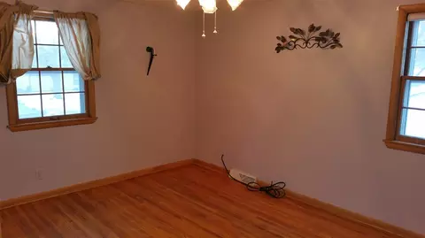 1641 Byron Ave, Waterloo, IA 50702 photo 9