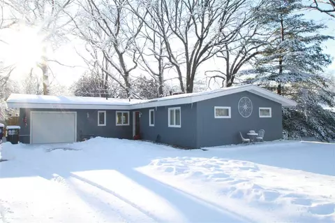 316 Progress Ave, Waterloo, IA 50701 photo 1