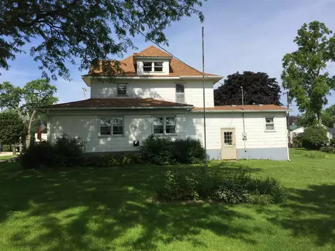 305 Alice St, Aurora, IA 50607 photo 2