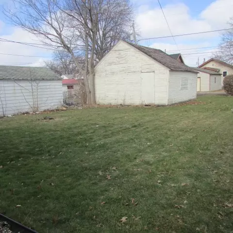 219 Bertch, Waterloo, IA 50702 photo 7