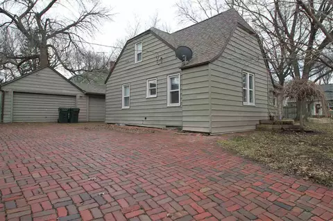 208 Frederic Ave, Waterloo, IA 50701 photo 2