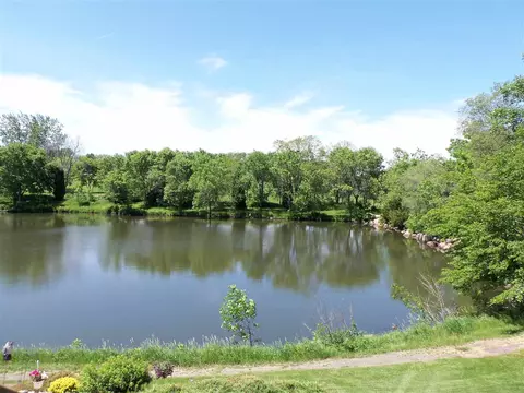 3935 Memory Ln, Waterloo, IA 50702 photo 3