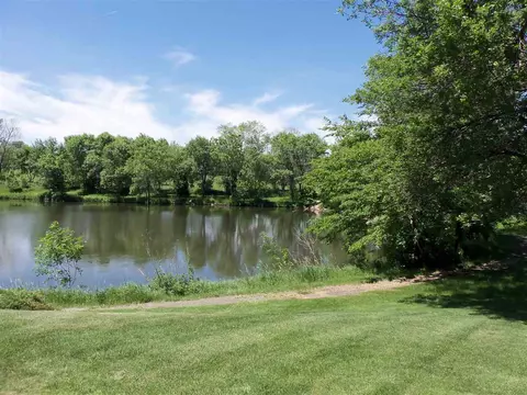 3935 Memory Ln, Waterloo, IA 50702 photo 18