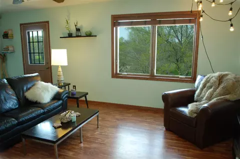 3935 Memory Ln, Waterloo, IA 50702 photo 4