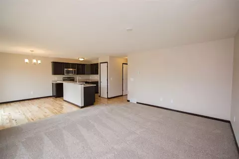 1113 Sandpiper Ct, Waterloo, IA 50701 photo 7