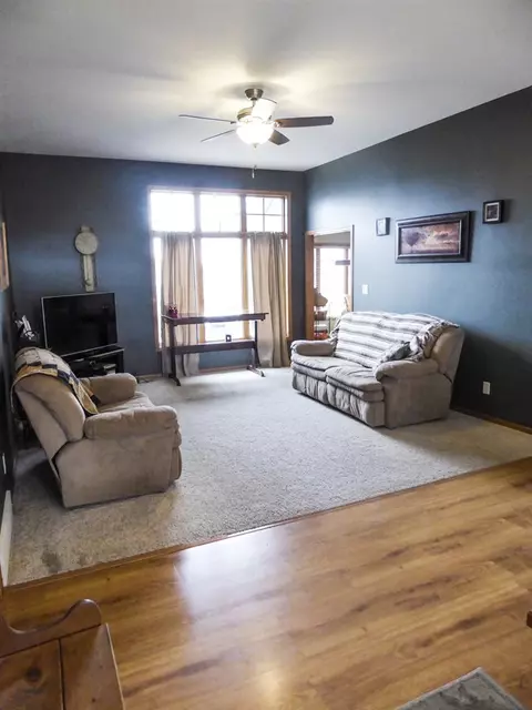 711 E Mark, Shell Rock, IA 50670 photo 4