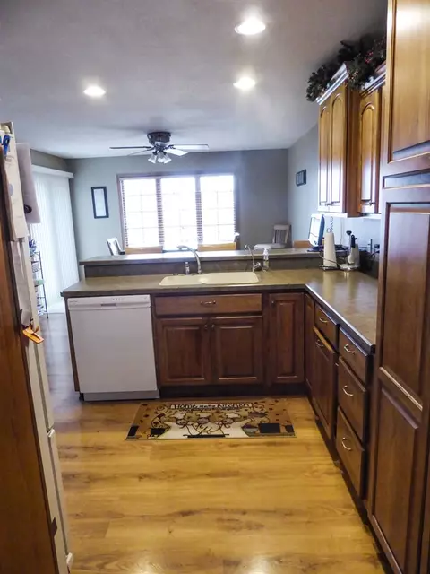 711 E Mark, Shell Rock, IA 50670 photo 6