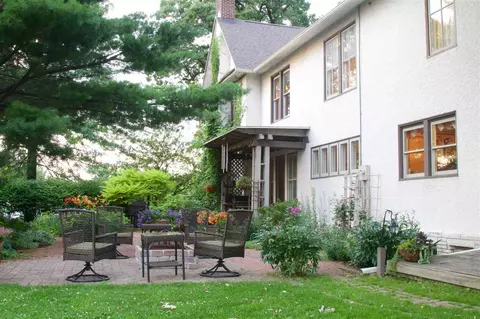 624 E Main St, Caledonia, MN 55921 photo 2