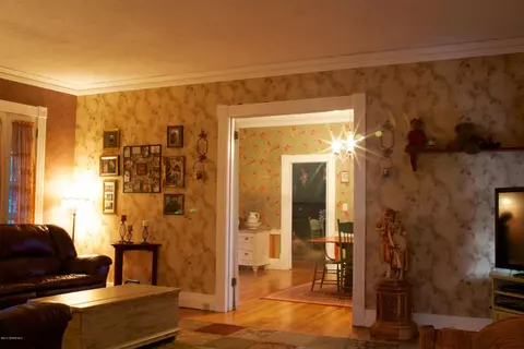 624 E Main St, Caledonia, MN 55921 photo 9