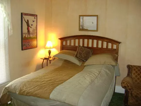 232 E 5th Ave, Cresco, IA 52136 photo 8
