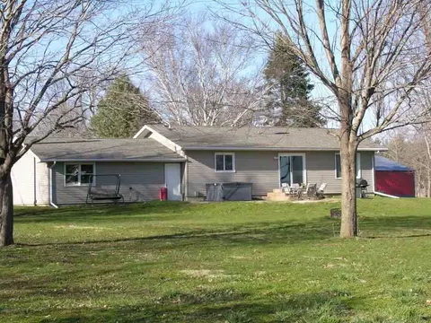 202 E Main St, Mitchell, IA 50461 photo 7
