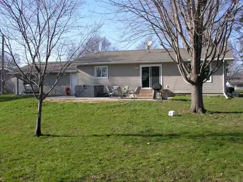 202 E Main St, Mitchell, IA 50461 photo 5
