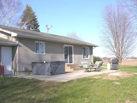 202 E Main St, Mitchell, IA 50461 photo 8