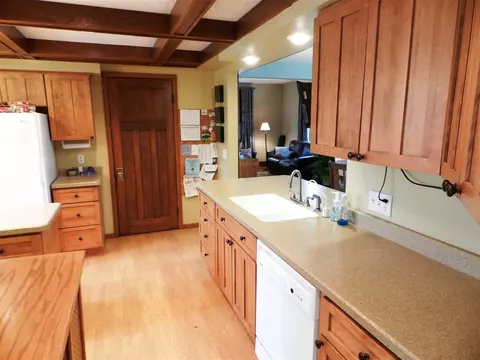 609 E Broadway St, Decorah, IA 52101 photo 7
